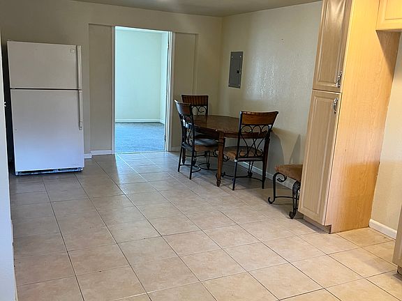 5th image of 28025 Pendergrass Ave #B