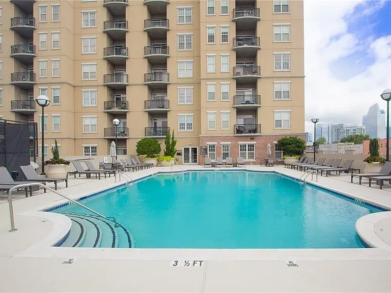 325 E East Paces Ferry Rd NE #502 — Photo 27