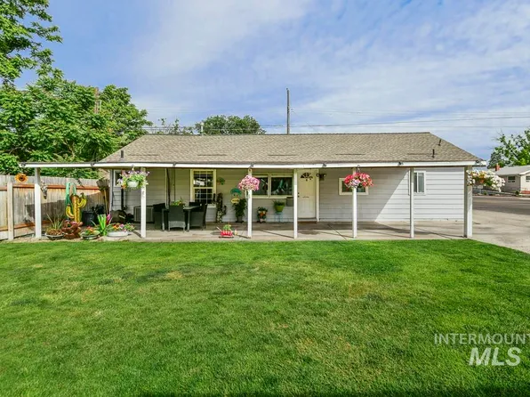 1015 7th St S, Nampa, ID 83651