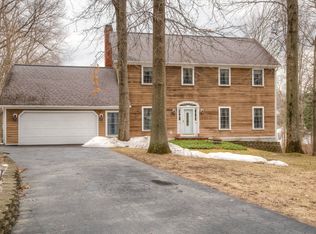 11 Toms Way, Poughkeepsie, NY 12603
