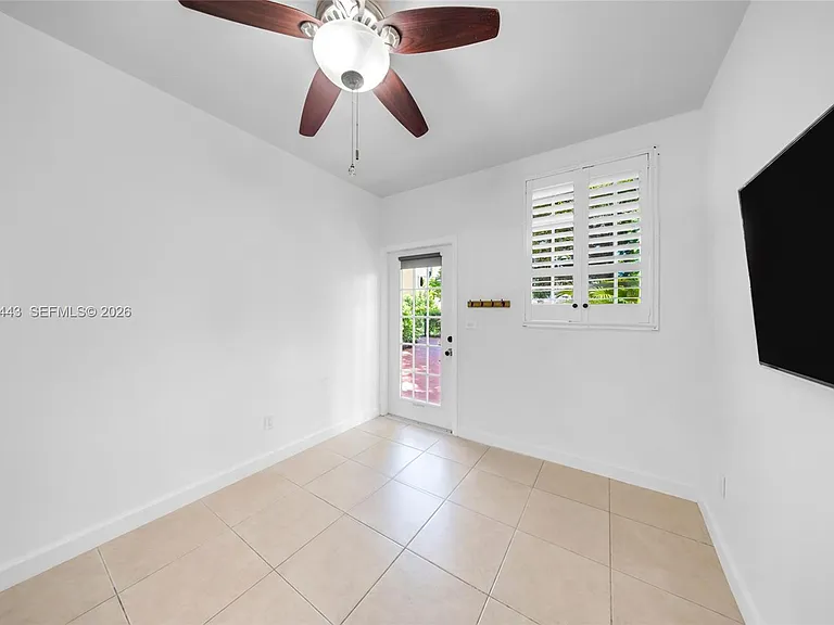 902 Salzedo St #5 — Photo 8