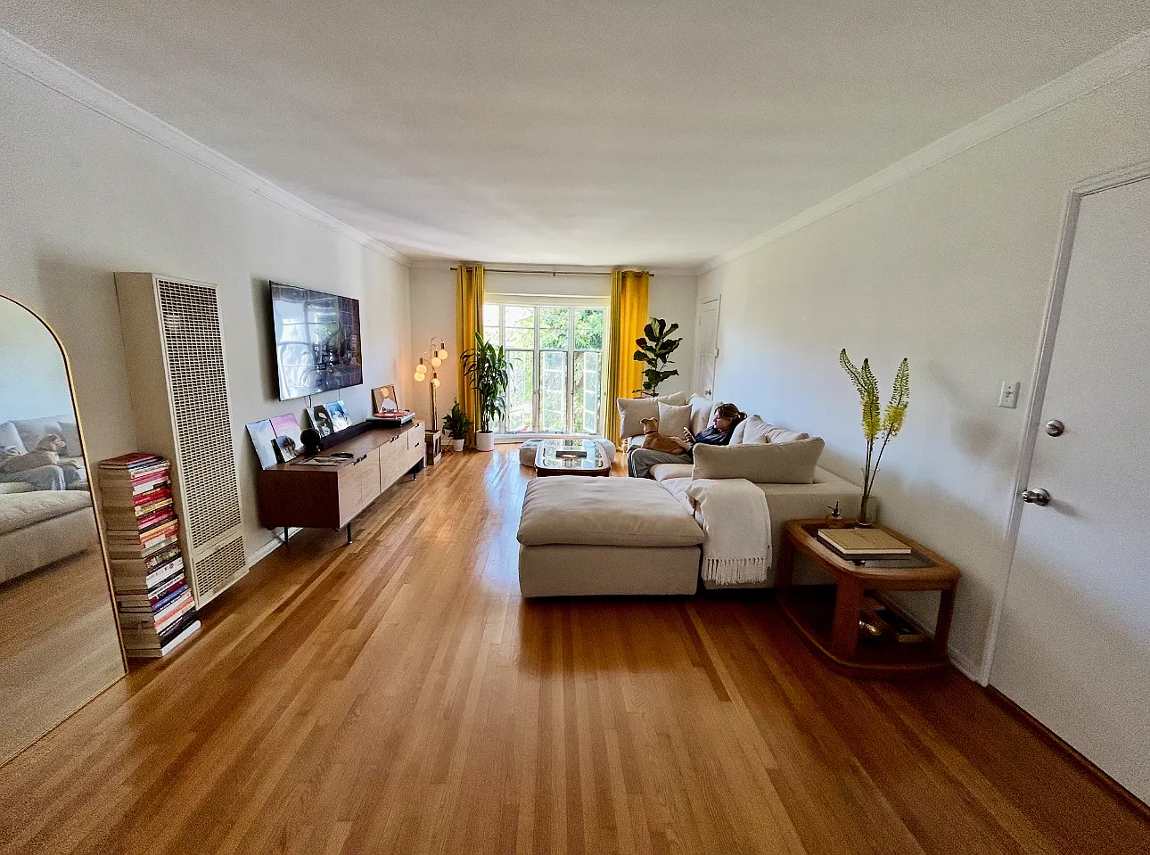 1 bed, 1000 sqft, $2,995 — Photo 2
