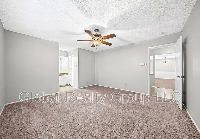 412 Cordoba Dr — Photo 17