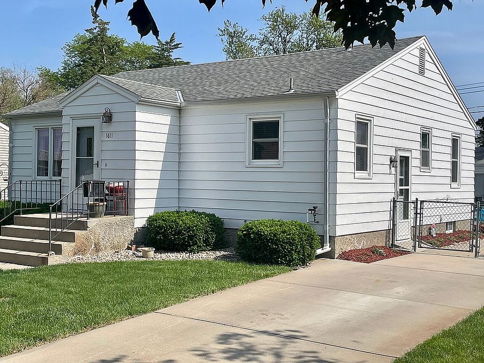 2nd image of 1611 22nd St