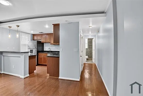 1364 Constitution Ave NE #1 — Photo 10