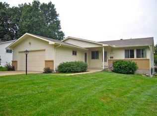 1710 NE 67th Pl, Gladstone, MO 64118