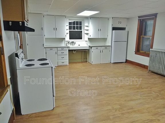 5th image of 514 Broadway Floor 1