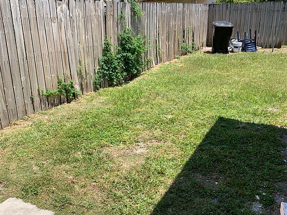 4th image of 1850 NE 181st St