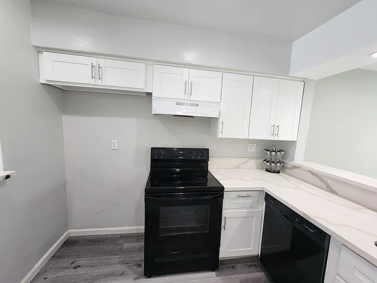 12744 Moorpark St #3 — Photo 33
