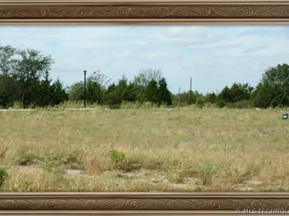 2908 Pheasant Ct, Bartlesville, OK 74006