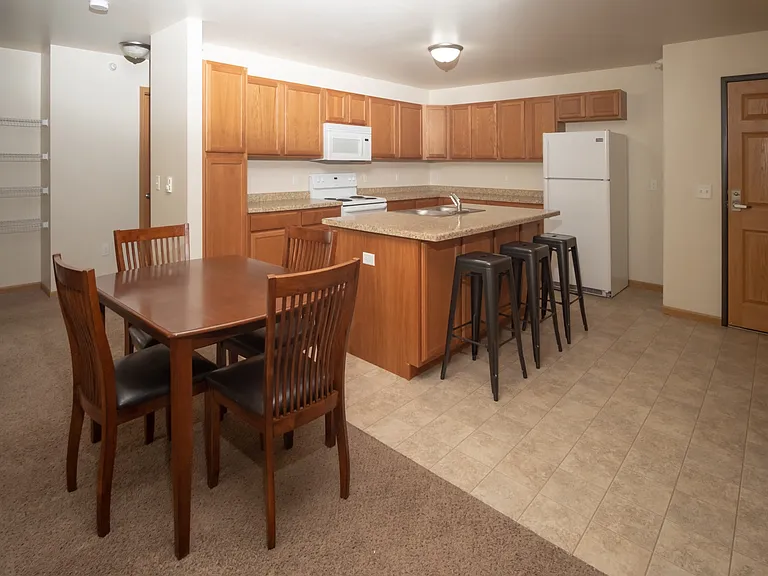 Stanley Apartments — Photo 14