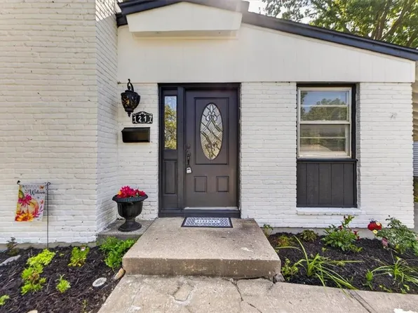 1217 S Osage St, Independence, MO 64055