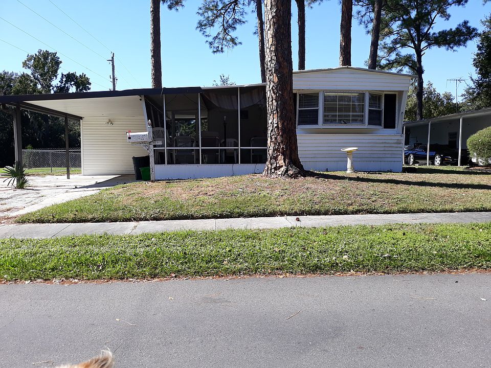 2nd image of 102 S Oak Tree Dr