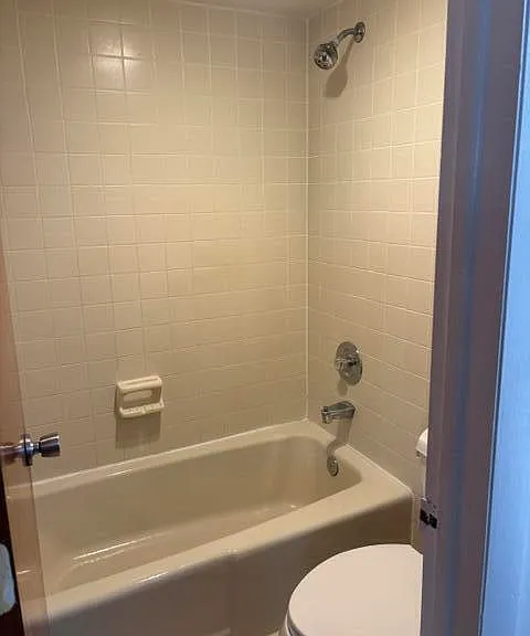 422 SW 9th St #6 — Photo 8