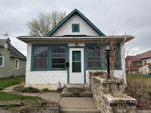 628 1st Ave S, South Saint Paul, MN 55075