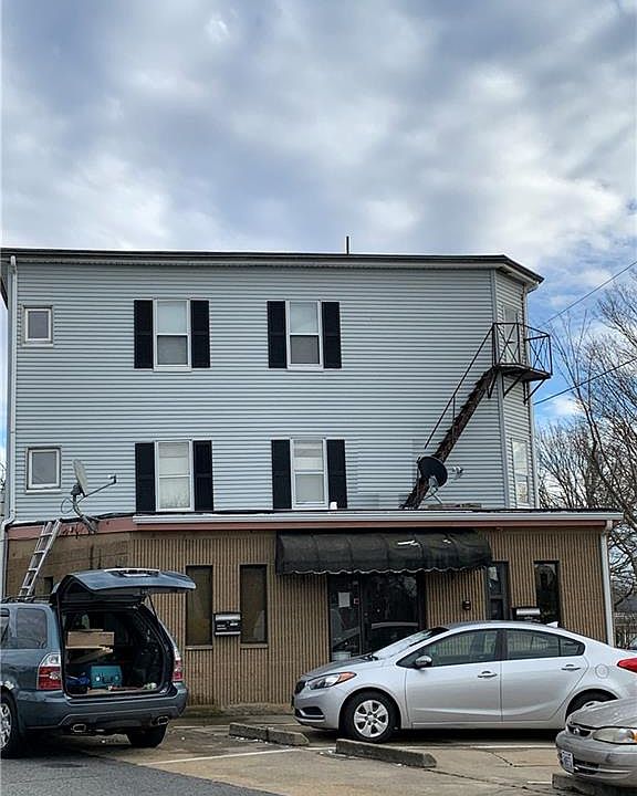 1st image of 133 Puritan Ave