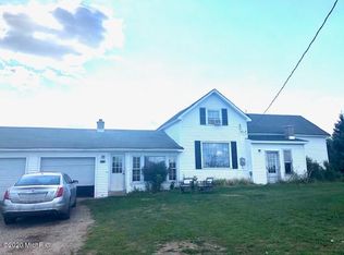 5721 S Lakola Rd, Reed City, MI 49677