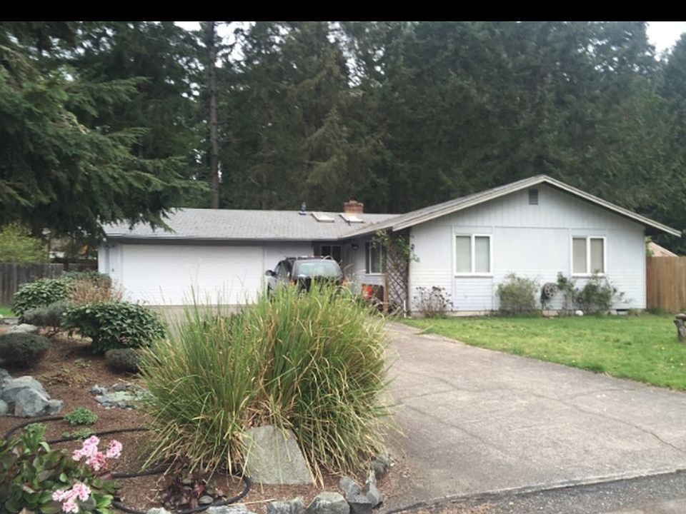 1st image of 9407 Columbine Cir W