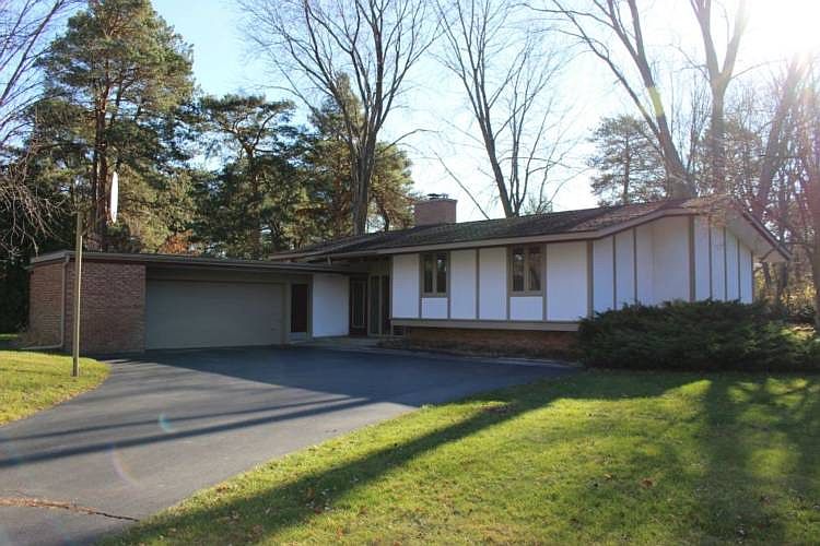 1st image of 1317 N Parkway Dr