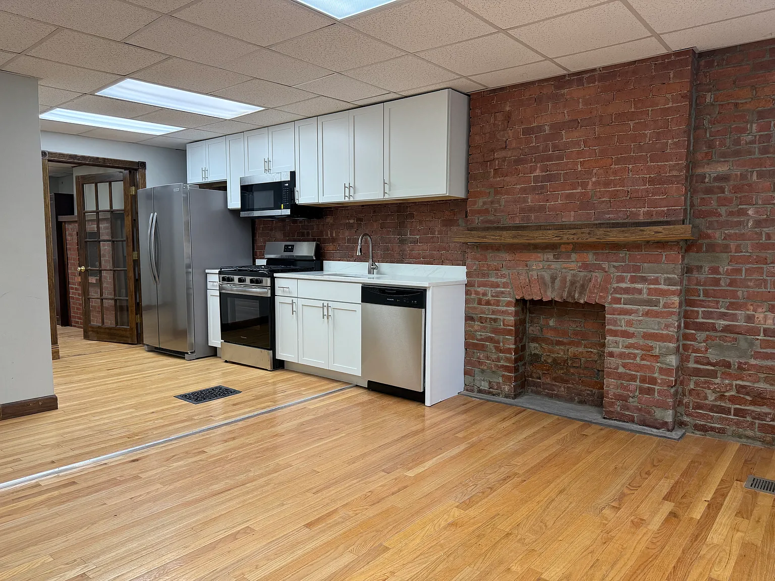 1 bed, 800 sqft, $1,700 — Photo 4