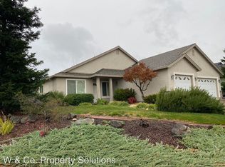 502 River Park Dr, Redding, CA 96003