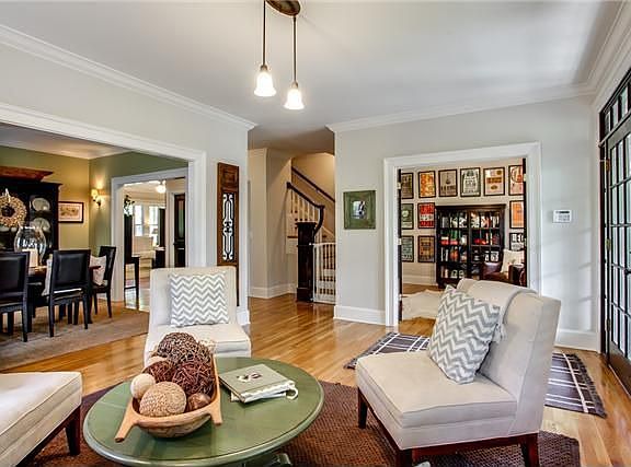 3rd image of 410A Chesterfield Ave