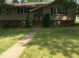 678 Tuscarawas Ave NW, Brewster, OH 44613