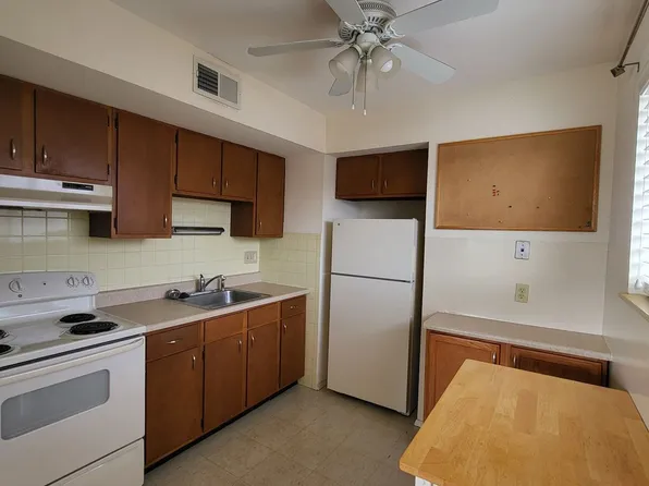 Walsh on the Green, 5353 Walsh St APT 2B, Saint Louis, MO 63109