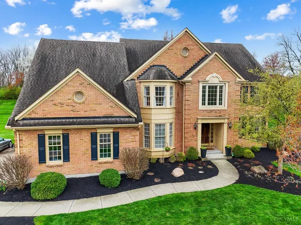 8165 Startinggate Ln, Cincinnati, OH 45249