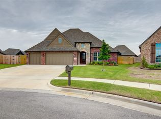 2723 E Portland Pl, Broken Arrow, OK 74014