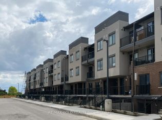370 Fisher Mills Rd #C48, Cambridge, ON N3C 0G8