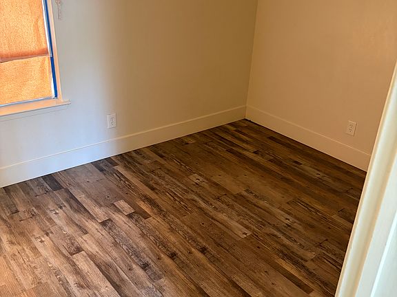 5th image of 2563 S Recreation Ave