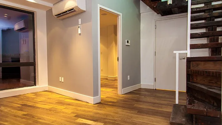 Rented by Nooklyn NYC LLC | media 49