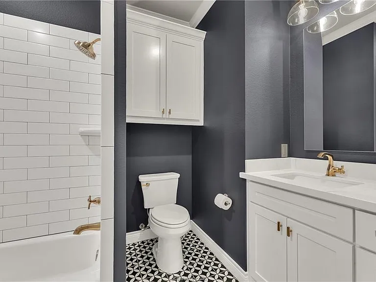 1736 Blanco Bend Dr — Photo 10