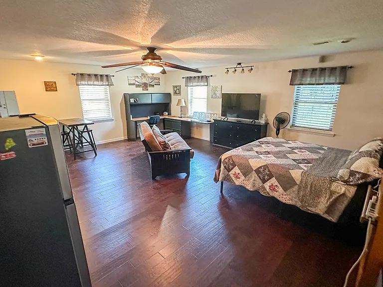 3000 Keller Hicks Rd #2 — Photo 32