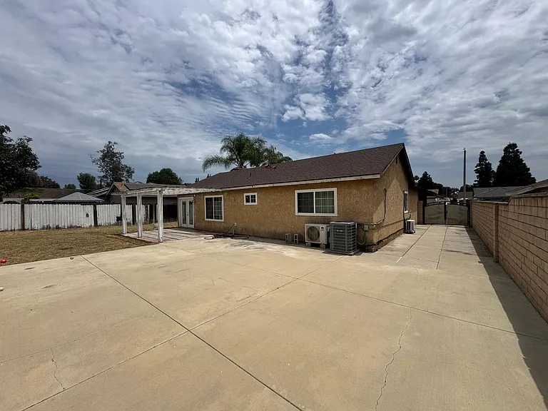 2432 S Garfield Pl — Photo 10