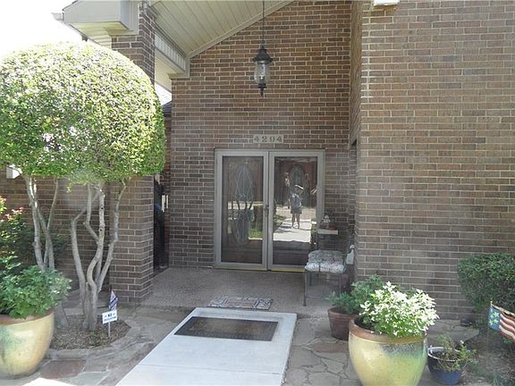 2nd image of 4204 Hampshire St