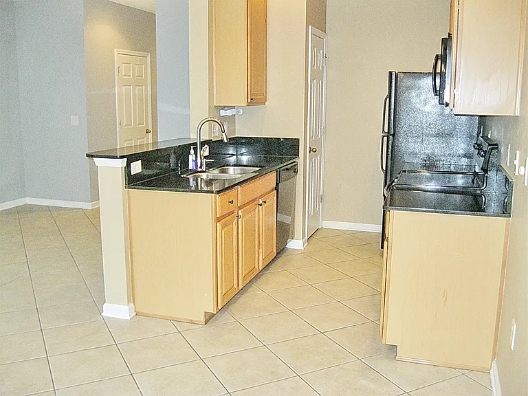 9437 Sentry Dr — Photo 14