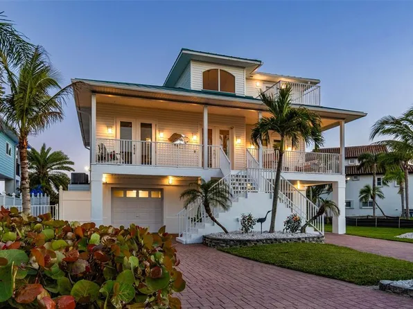 874 Bay Point Dr, Madeira Beach, FL 33708