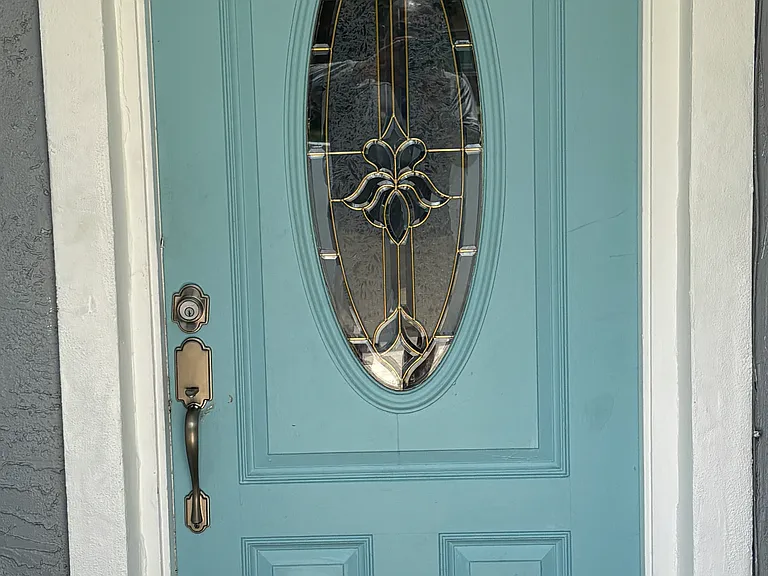 1108 Edith Dr — Photo 3