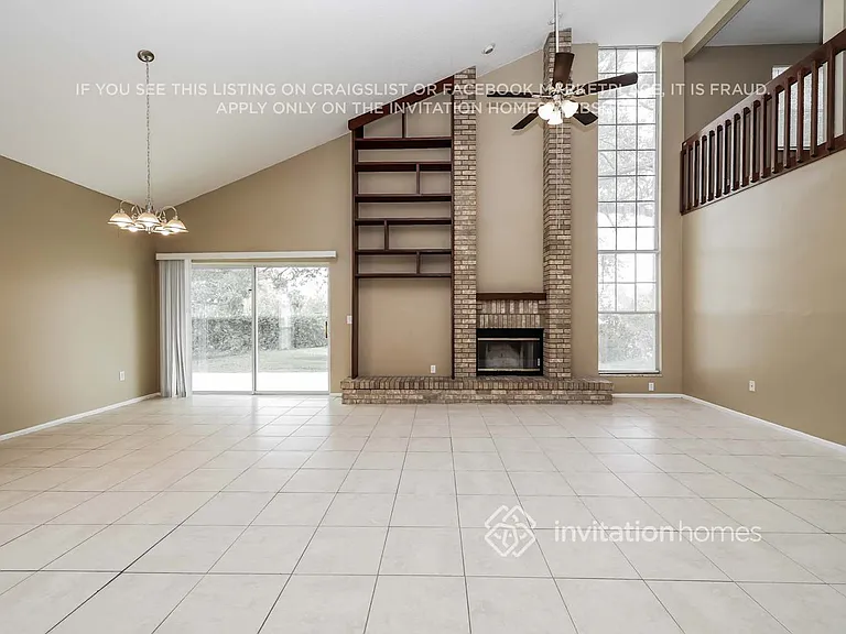 1202 Barmere Ln — Photo 4
