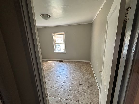 4th image of 1700 Chickasawba St