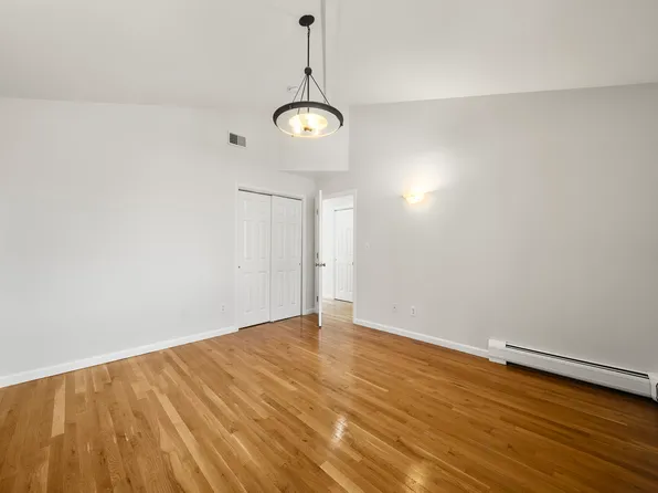 229 Franklin Avenue image 19 of 27