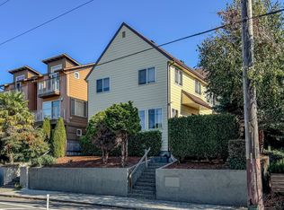 5210 11th Ave NE APT B, Seattle, WA 98105