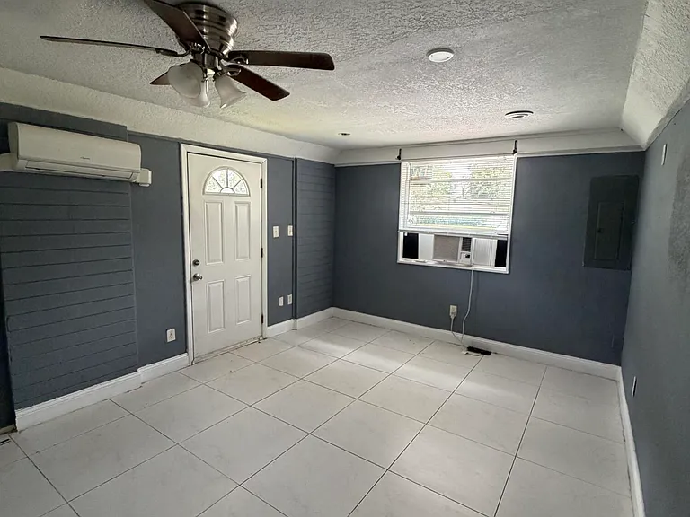 5415 Lori Dr S — Photo 21
