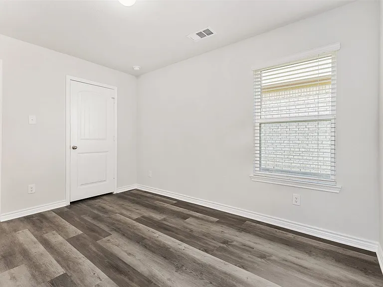 3614 Judges Dr — Photo 10