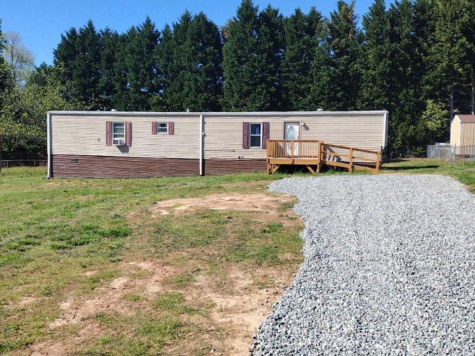 1st image of 124 Cove View Dr