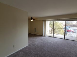 7700 Arehart Dr APT 1212, Hyattsville, MD 20784