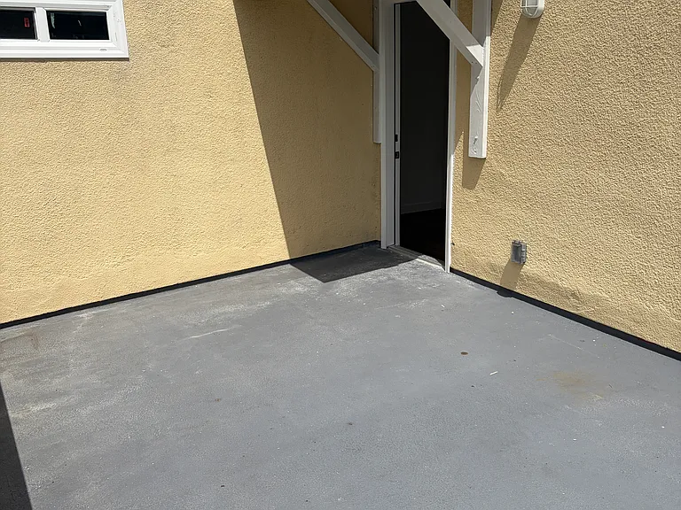 5257 Willowcrest Ave — Photo 27