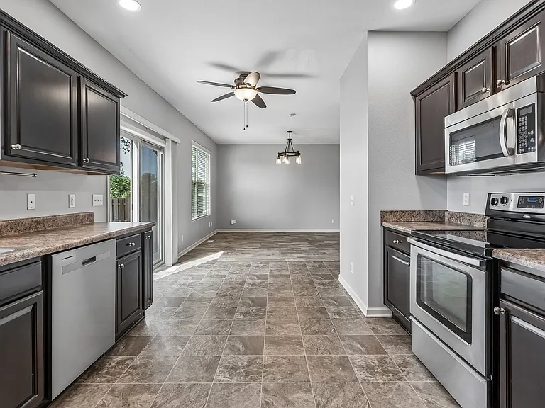 15915 Filmore Cir — Photo 10